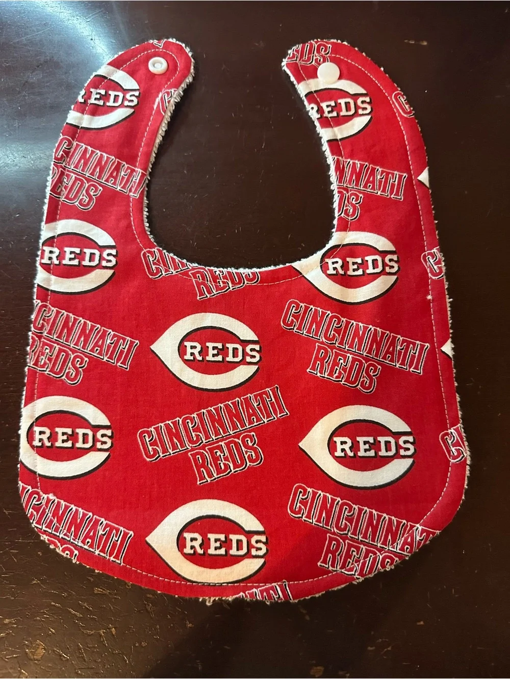 Handmade Cincinnati Reds bib